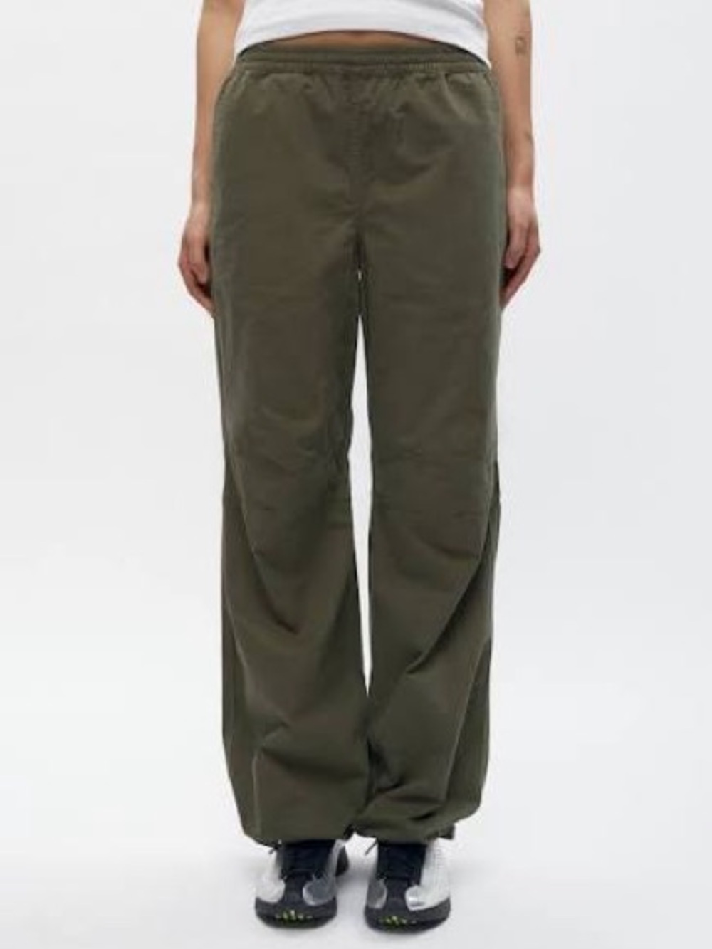 KOTN Tefnut Parachute Cargo Pants in Olive